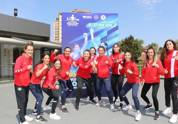 KADIN BOKSUNUN KALBİ İSTANBULDA ATACAK   