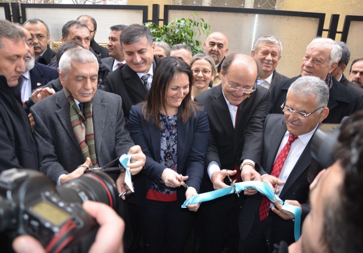 Kayseri Büyükşehir Gazeteciler Cemiyeti Basın Evi açıldı