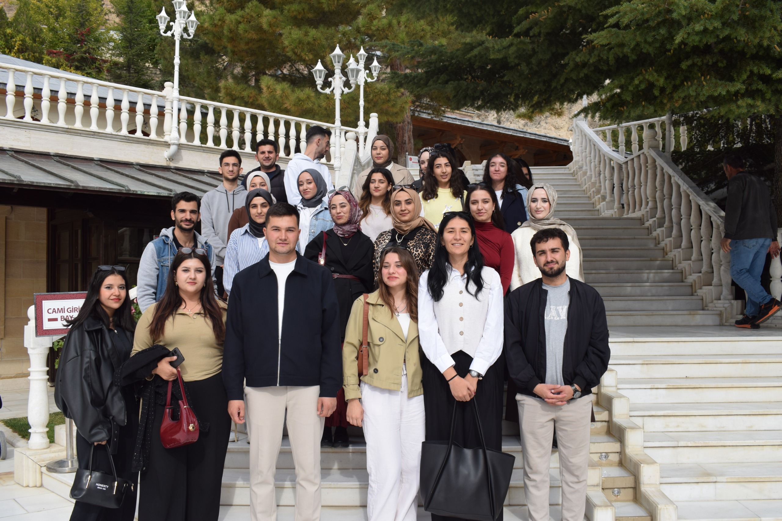 Kent Konseyi Gençlik Meclisi Darende'yi Gezdi