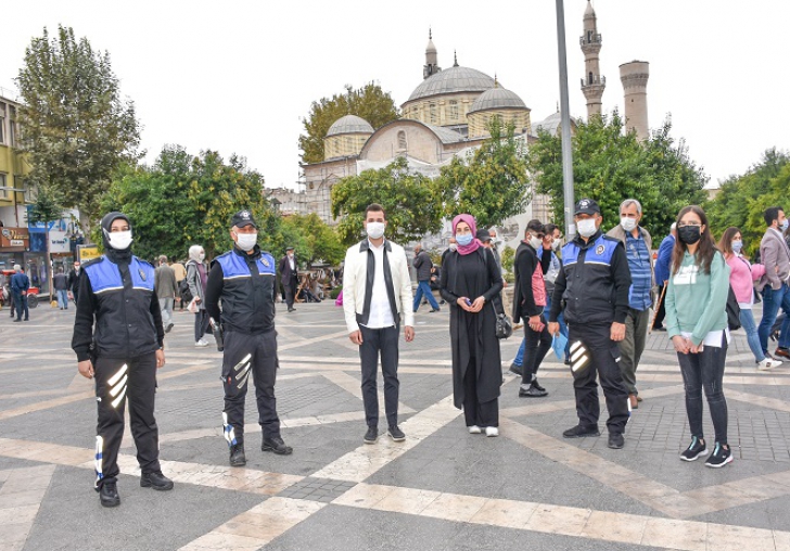 Kent Konseyi Gençlik Meclisi Maske ve Mesafeye dikkat çekti