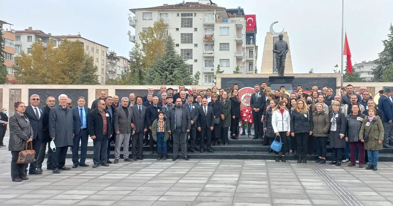 Kiraz: Atatürk Anıtı Alana Yakışmamış