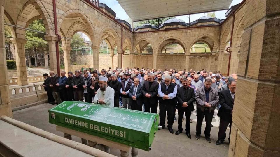 Kocası tarafından öldürülen Kadın Darende'de Toprağa Verildi
