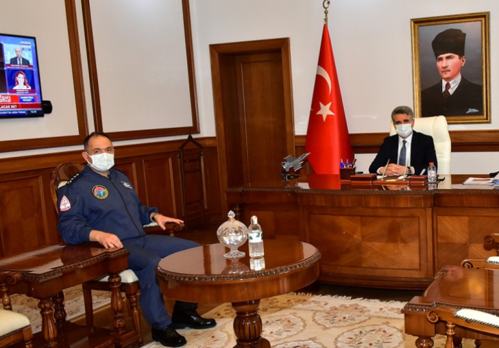 Komutan'dan Malatya Valisine Ziyaret