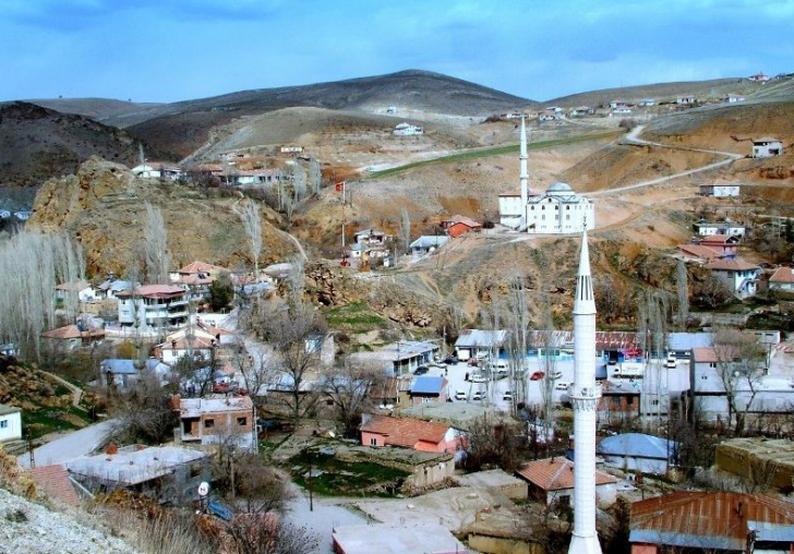 KULUNCAK'IN KAYNARCA MAHALLESİ KARANTİNAYA ALINDI