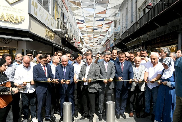 KUYUMCULAR ÇARŞISI YENİLENDİ