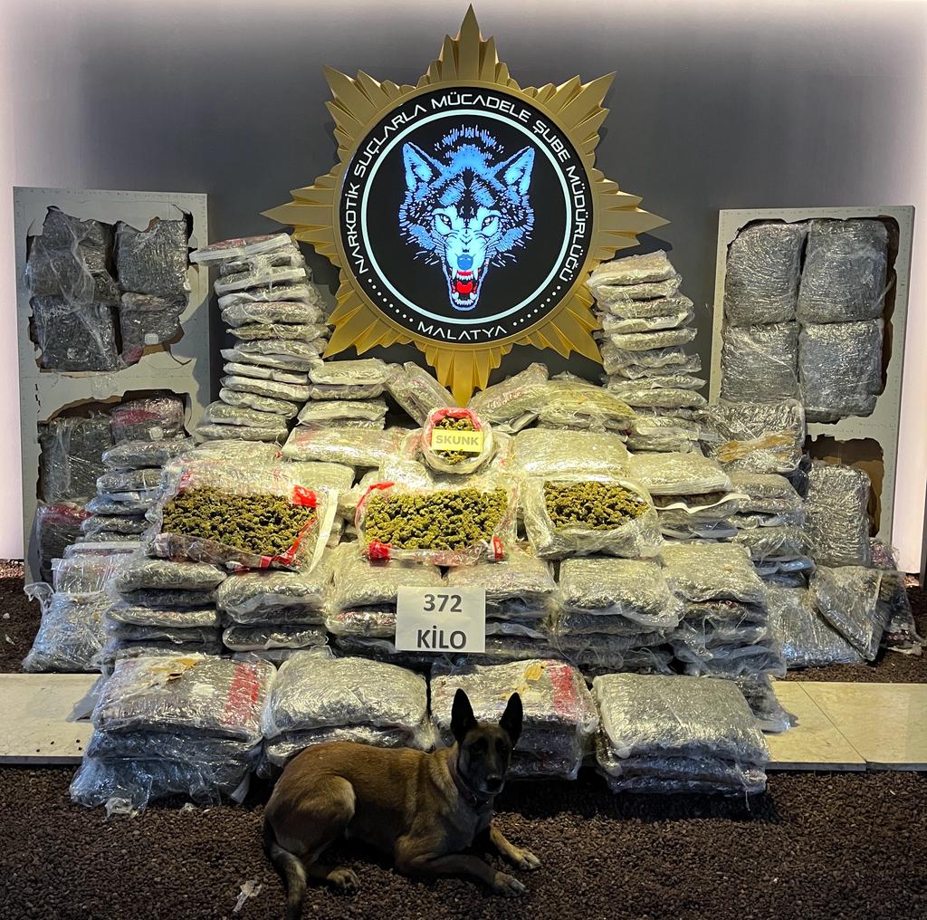 Malatya'da 372 Kilo Skunk Uyuşturucu Ele Geçirildi