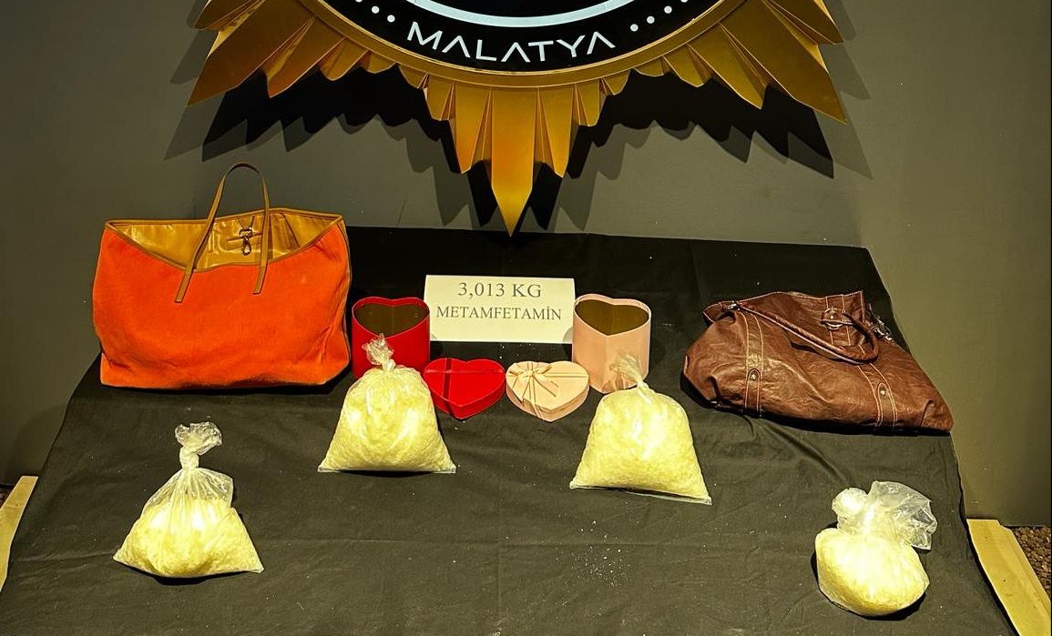 Malatya'da Bir Kadın 3 Kilo Uyuşturucuyla Yakalandı