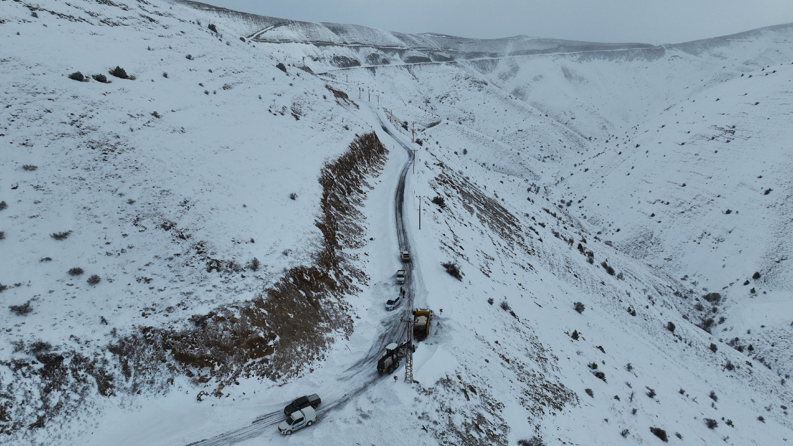 Malatya'da Karla Kapalı Köy Yolları Açılıyor