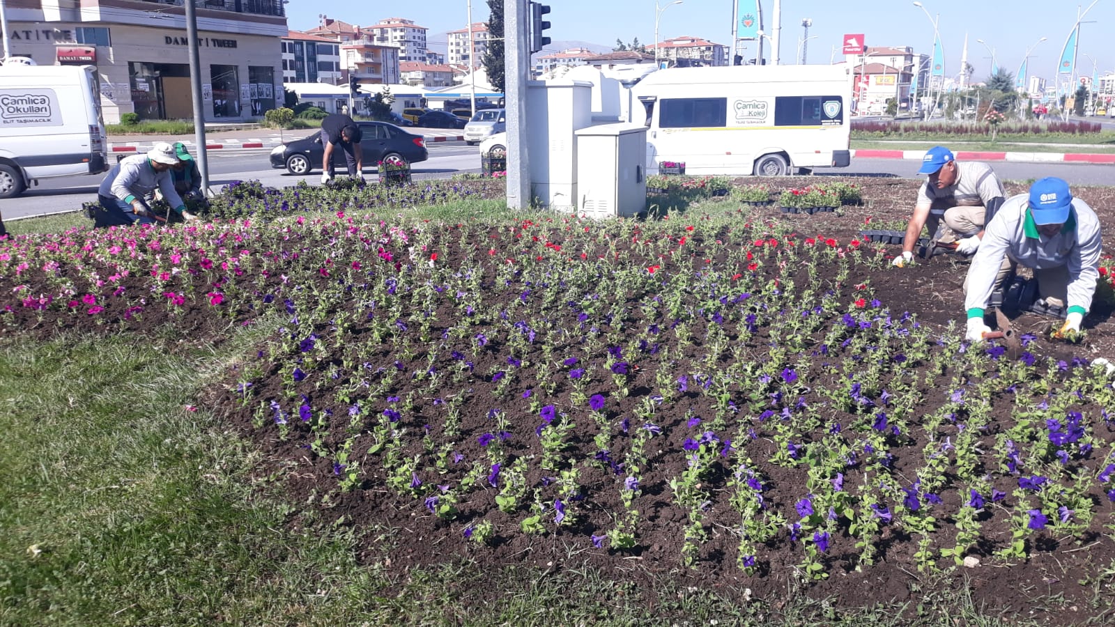 MALATYA'DA PARKLARI VE REFÜJLER YENİLİYOR