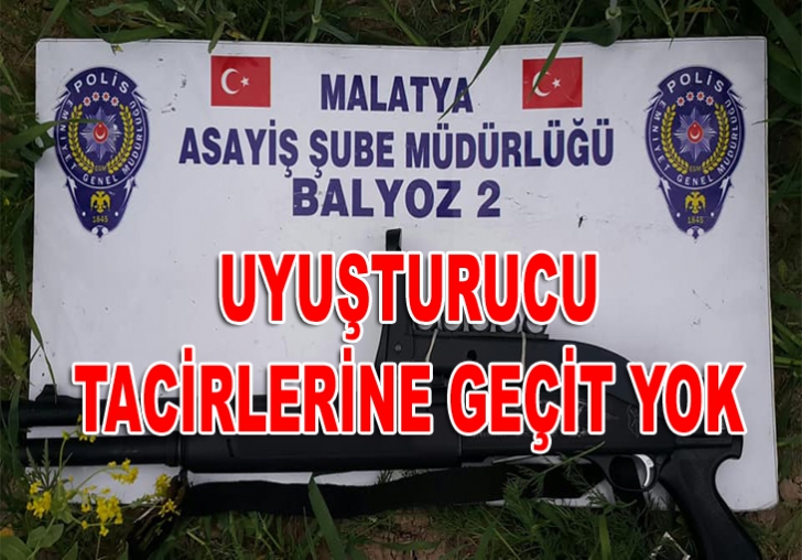 Malatya'da uyuşturucu ve silahlar ele geçirildi.