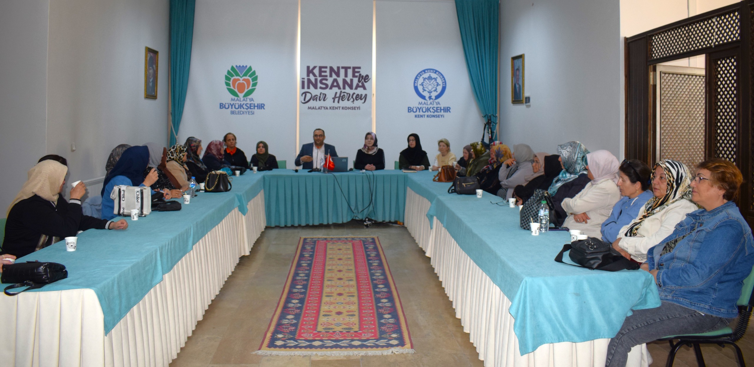 Malatya Kent Konseyinde GETAT Konferansı