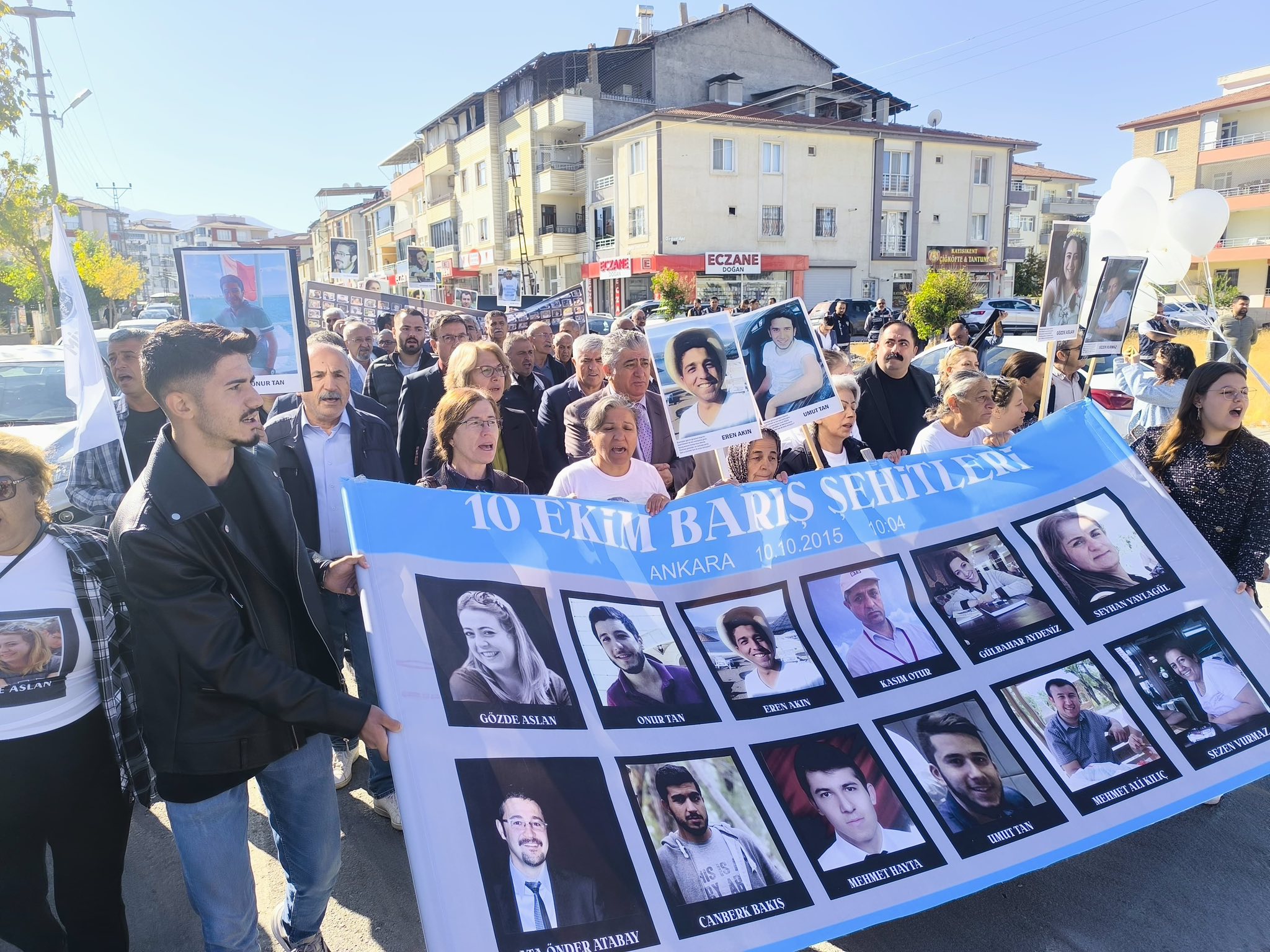 Malatya’da 10 Ekim Katliamında Ölenler Anıldı