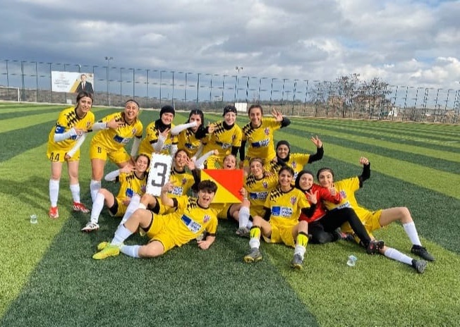 Malatyalı Bayanlar, Mardin Ömerlispor'u yendi:2-3