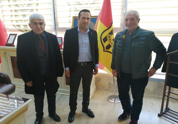 Malatyaspor'un emektarları Başkan Gevrek'e moral verdi
