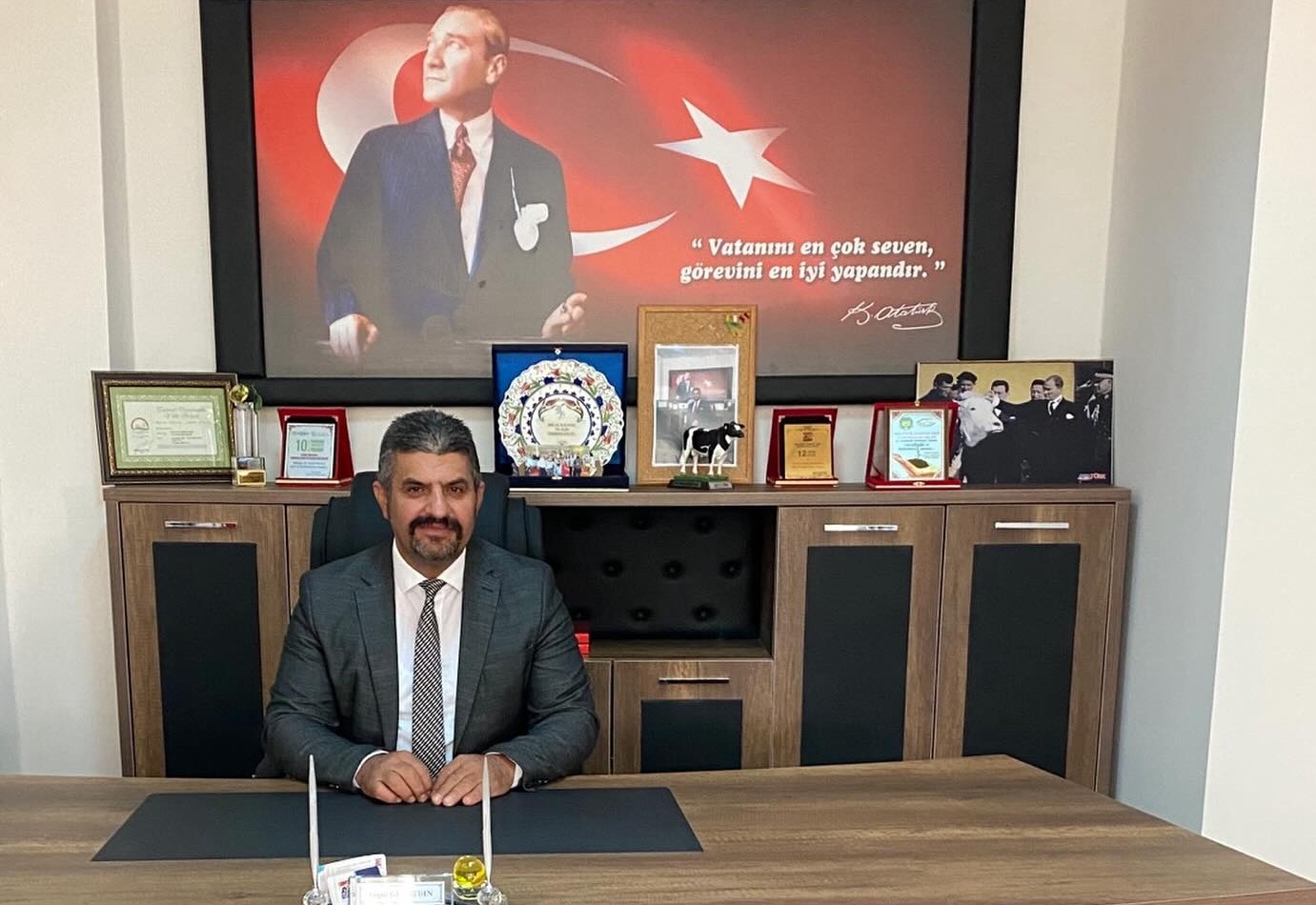 Meclis Üyesi Ergül Günaydın CHP'den İstifa Etti