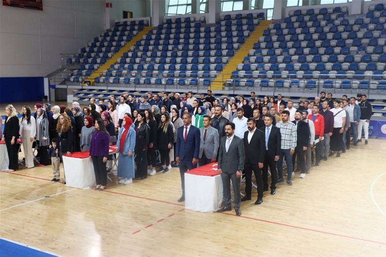 Sözleşmeli Personel Yemin Ederek Kadrolu Oldu