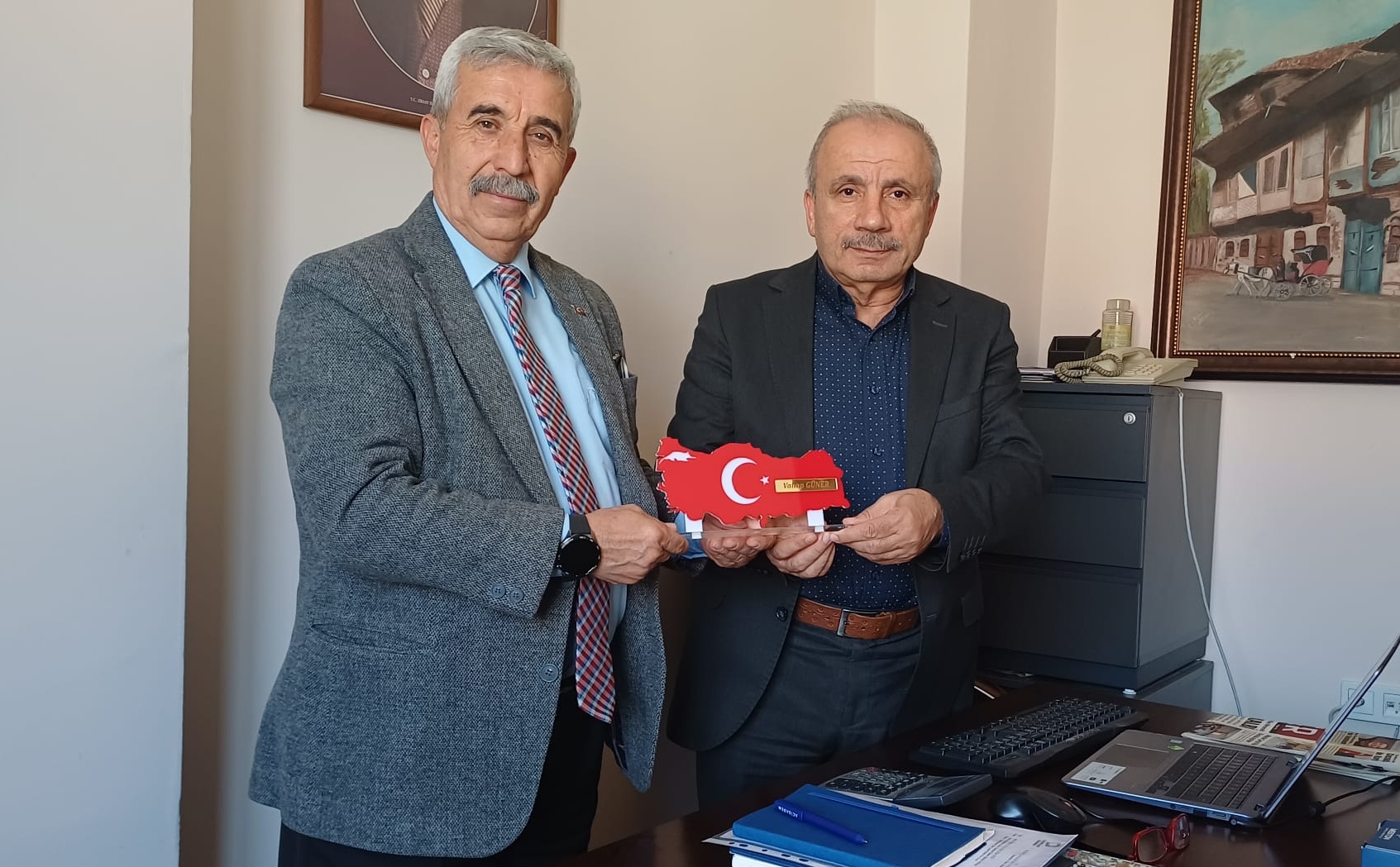 Türkocağı Başkanından 23 Nisan da, MGC'ne Anlamlı hediye