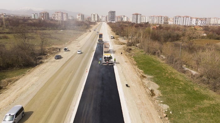 Vatandaş Dert Yandı: Yollar Bozuk, İnternet yetersiz, Otobüsler Düzensiz