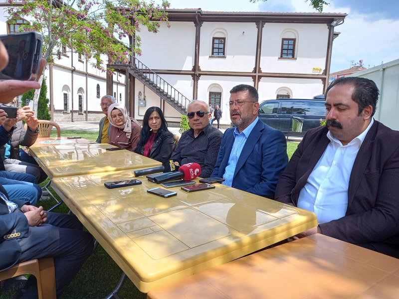Veli Ağbaba'dan Gazetecilere Ziyaret