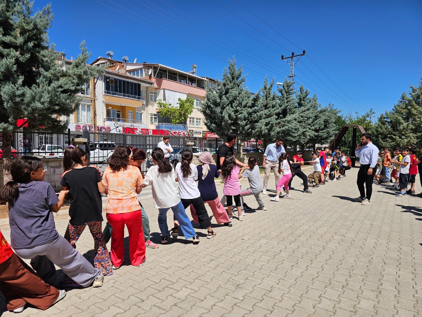 Yaz Okulu’na Katılan Öğrencilerin Coşkusu