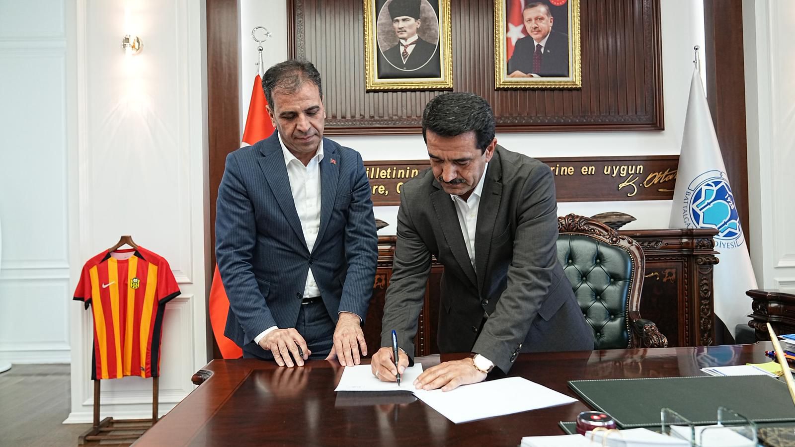 Yeni Evlenen Çiftlere Eşya Desteği Verildi
