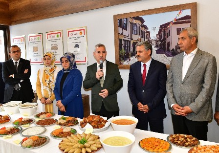 Yeşilyurt Belediyesi 11 Yöresel Ürünün Tescil Belgesini Aldı