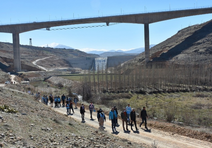 Yeşilyurt'ta Telefonu Bırak Çevrene Bak Doğa Yürüyüşü