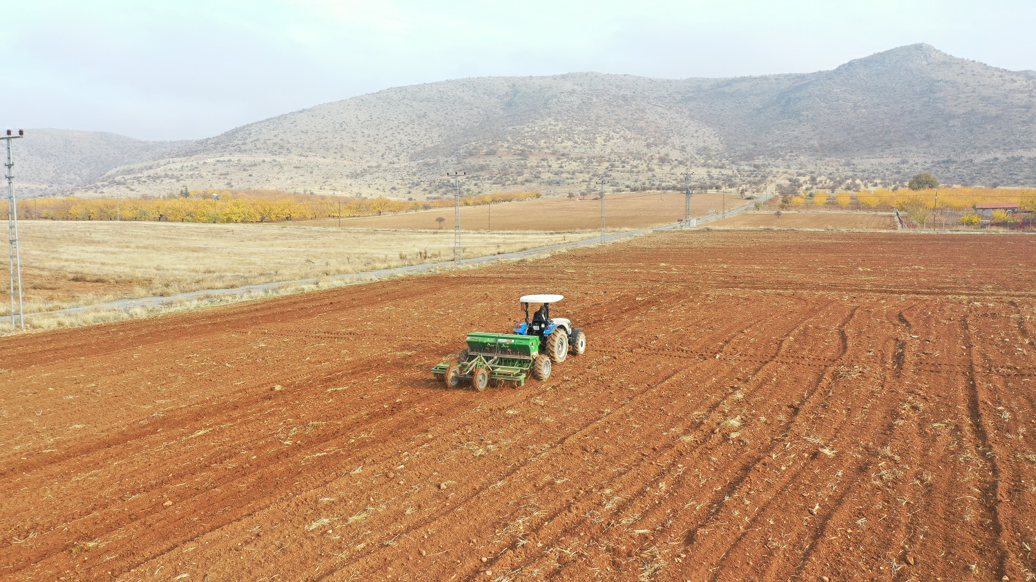 Yeşilyurt'ta Tohum Toprakla Buluşuyor