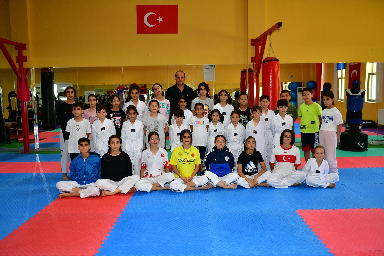 YEŞİLYURT TAEKWONDO TAKIMI HEDEF BÜYÜTTÜ