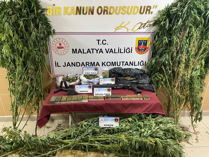 Yeşilyurt'ta Esrar Ele Geçirildi