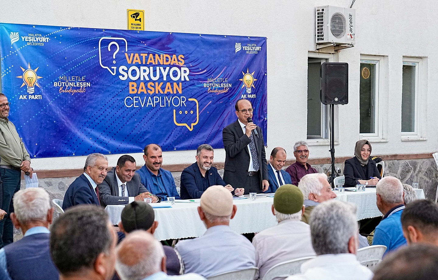 Yeşilyurt Belediyesi Topsöğüt'lüleri Dinledi