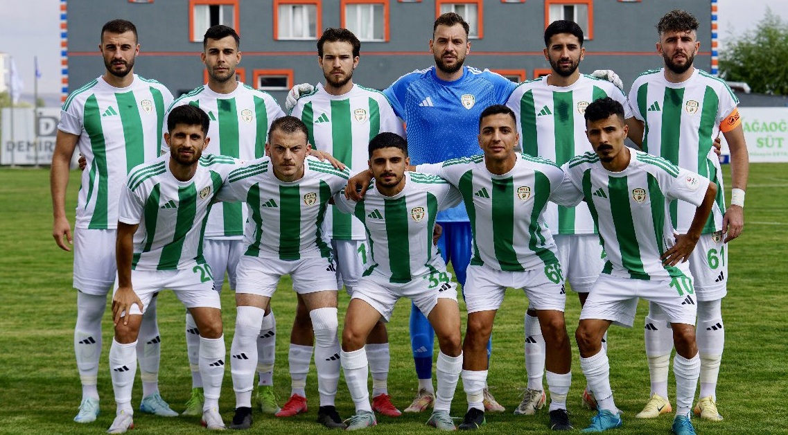 Yeşilyurtspor Emin Adımlarla Geliyor