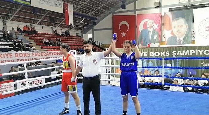 Yıldızlarda Türkiye Şampiyonu Oldu