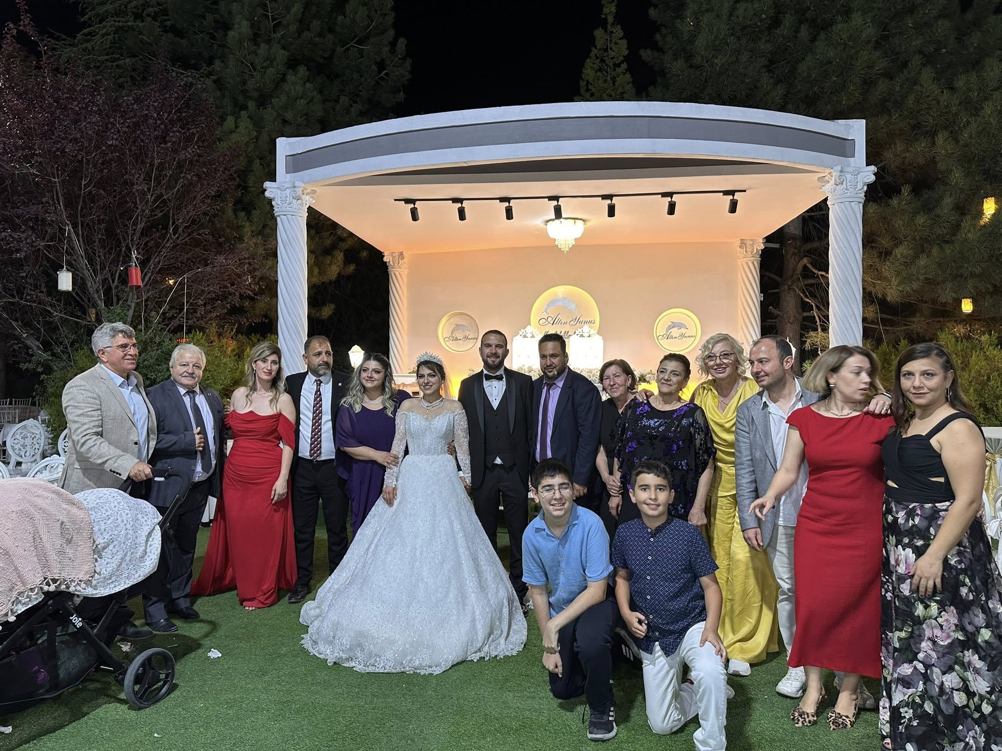 Özdemir ve Yılmaz Ailelerinin Mutlu Günü